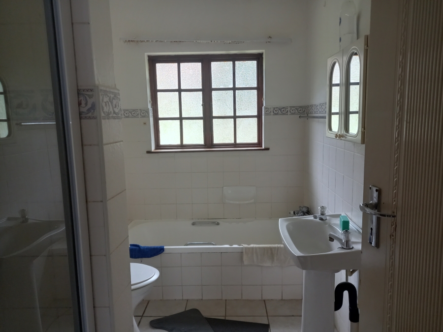 To Let 2 Bedroom Property for Rent in Margate KwaZulu-Natal