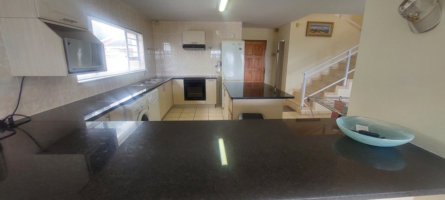 3 Bedroom Property for Sale in Shelly Beach KwaZulu-Natal