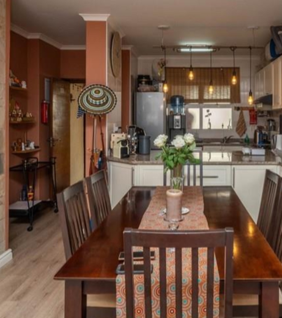 2 Bedroom Property for Sale in New Town Centre KwaZulu-Natal