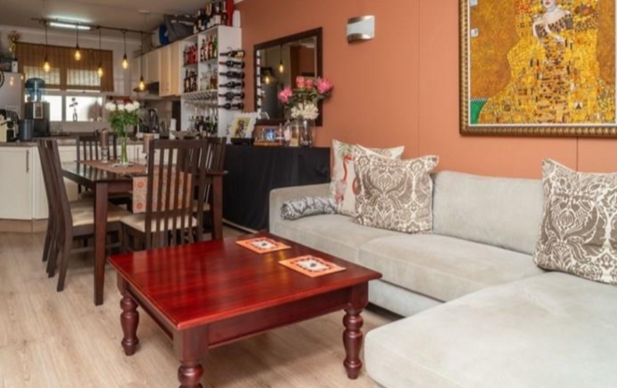 2 Bedroom Property for Sale in New Town Centre KwaZulu-Natal