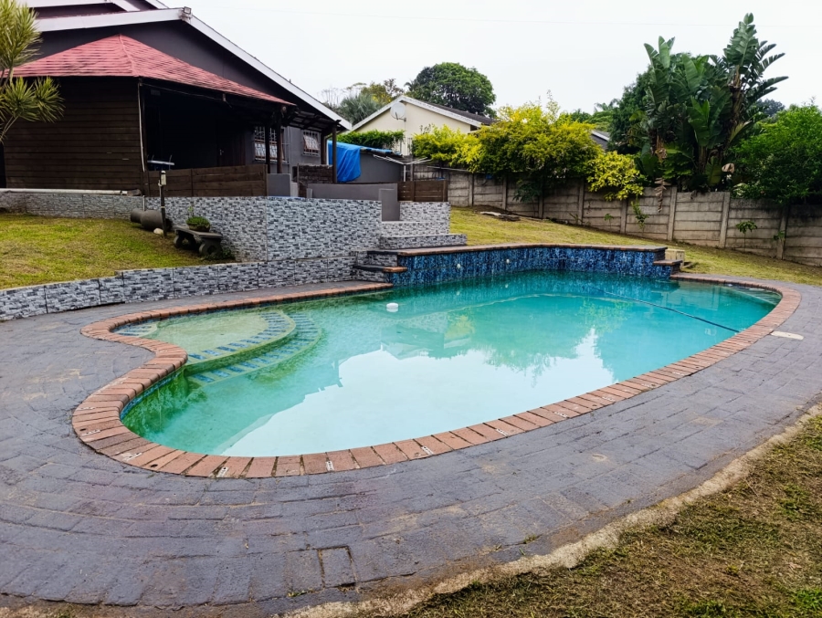 7 Bedroom Property for Sale in Uvongo KwaZulu-Natal