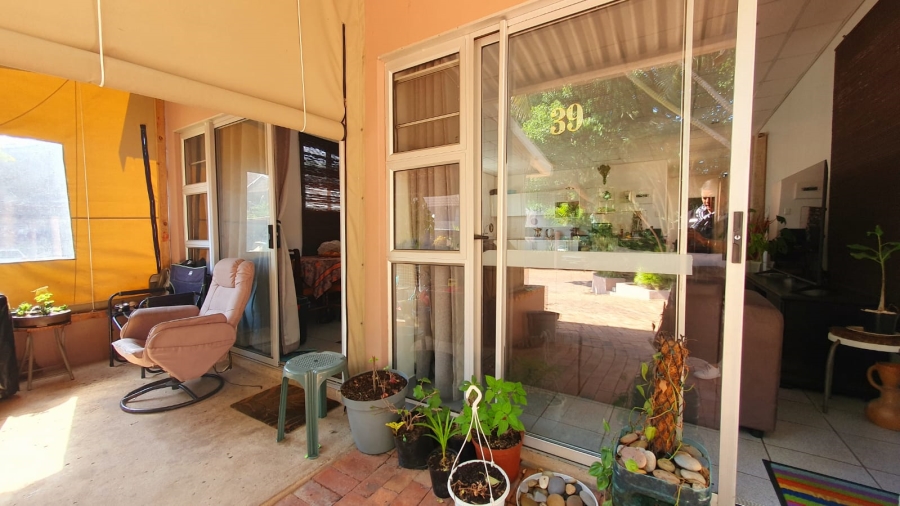 To Let 2 Bedroom Property for Rent in Meer En See KwaZulu-Natal