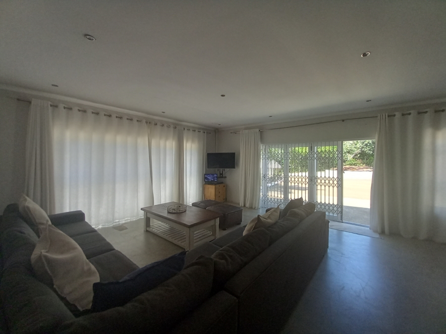 To Let 3 Bedroom Property for Rent in Oslo Beach KwaZulu-Natal