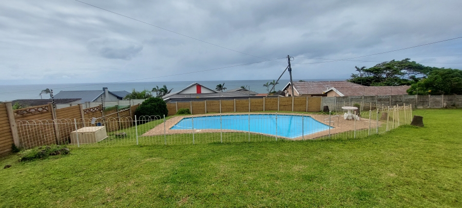 5 Bedroom Property for Sale in Uvongo KwaZulu-Natal