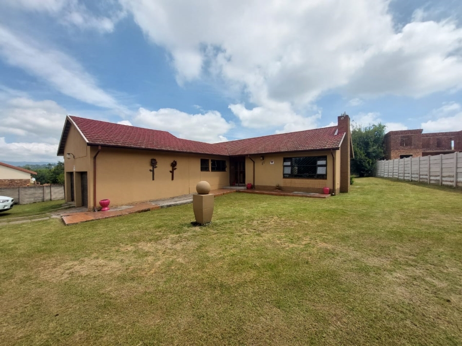 3 Bedroom Property for Sale in Schuinshoogte KwaZulu-Natal