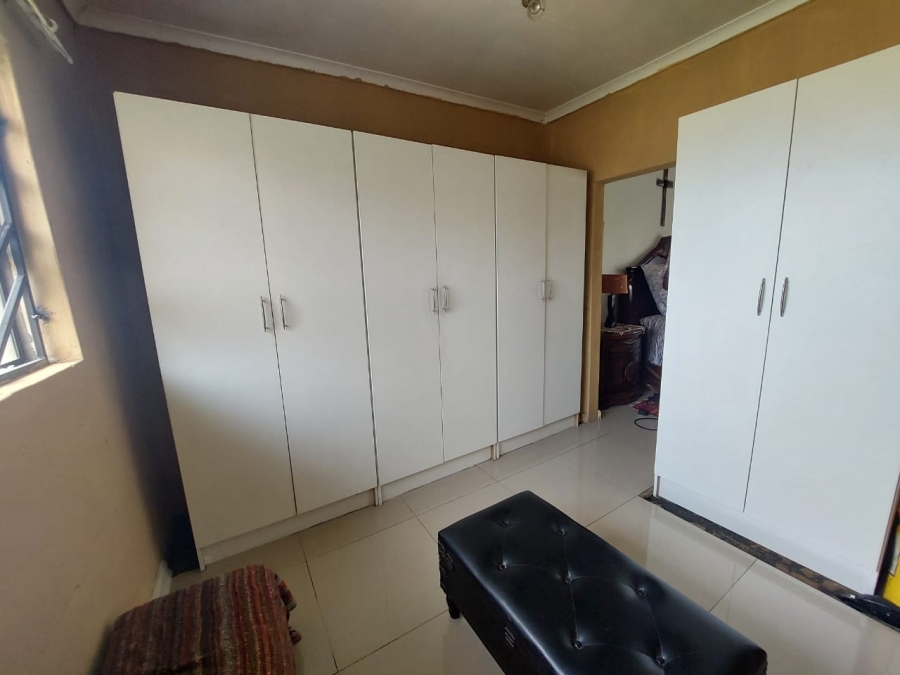 3 Bedroom Property for Sale in Schuinshoogte KwaZulu-Natal