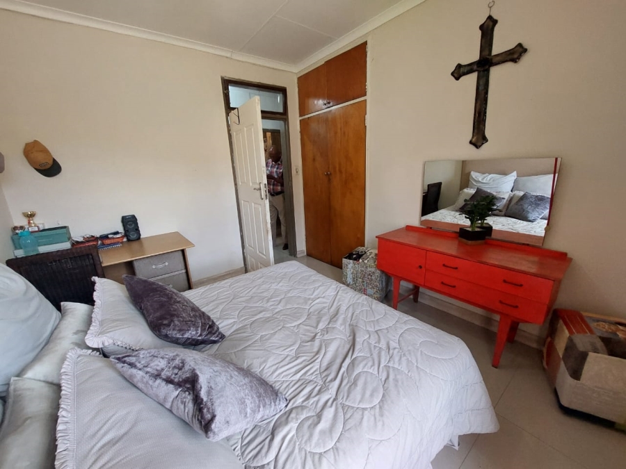 3 Bedroom Property for Sale in Schuinshoogte KwaZulu-Natal