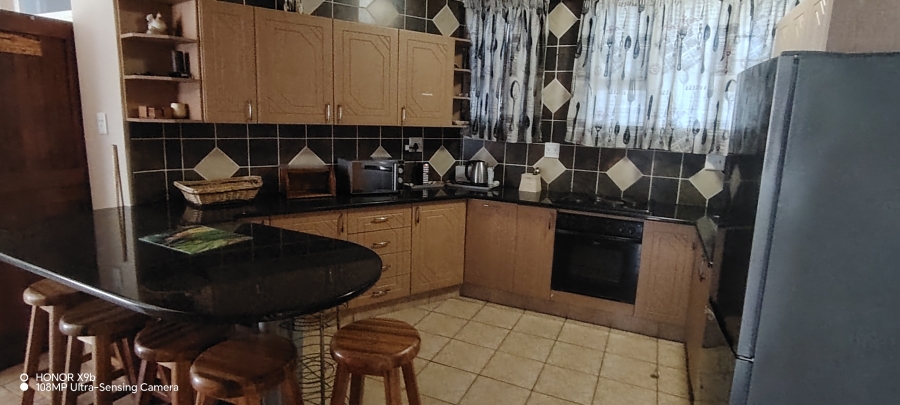 To Let 2 Bedroom Property for Rent in Margate KwaZulu-Natal