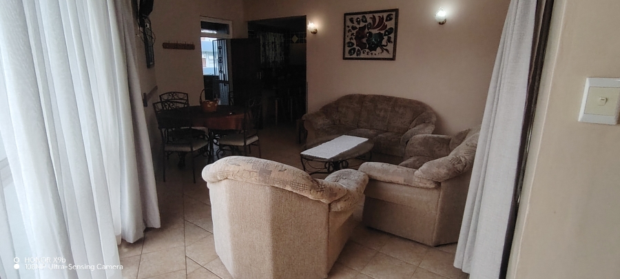 To Let 2 Bedroom Property for Rent in Margate KwaZulu-Natal