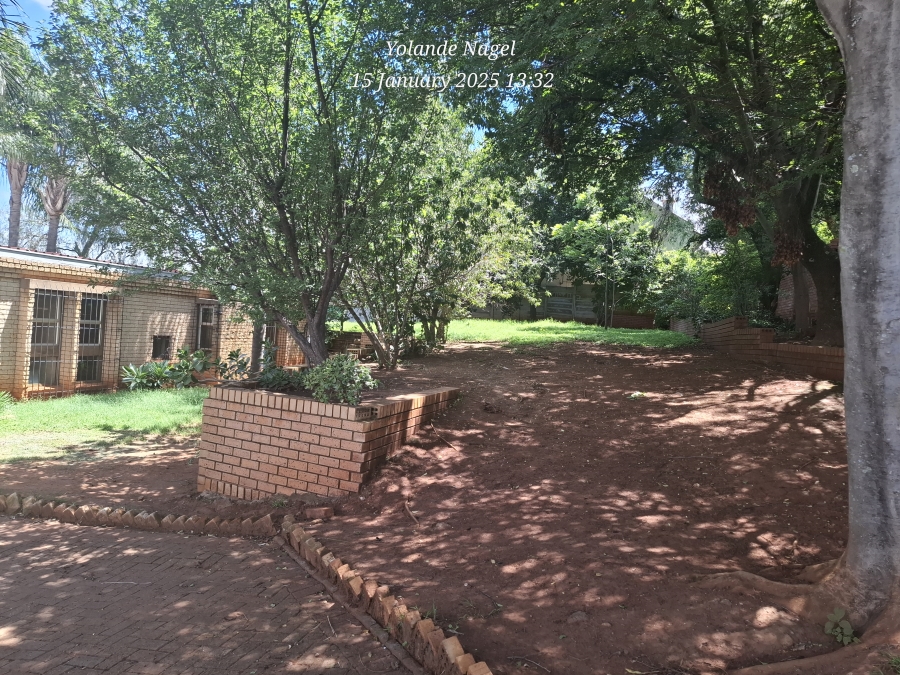 To Let 3 Bedroom Property for Rent in Signal Hill KwaZulu-Natal