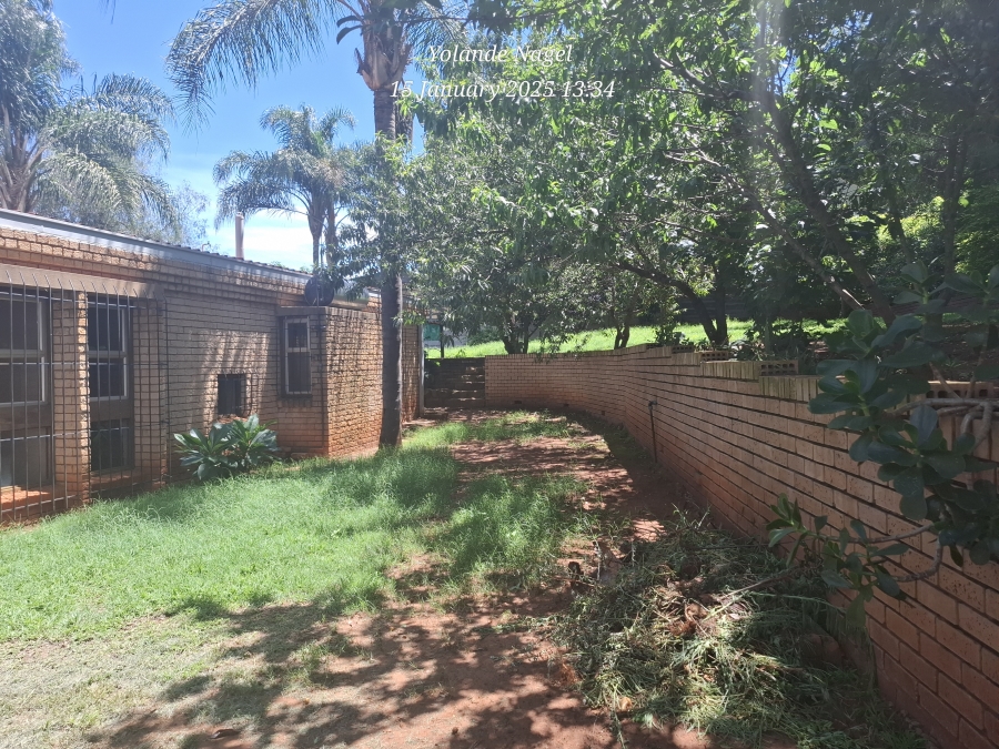 To Let 3 Bedroom Property for Rent in Signal Hill KwaZulu-Natal