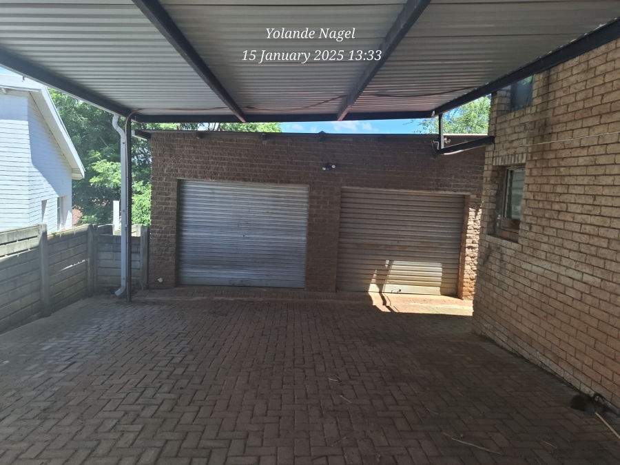 To Let 3 Bedroom Property for Rent in Signal Hill KwaZulu-Natal