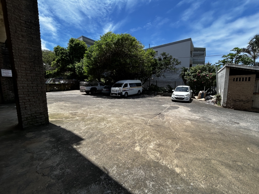 Commercial Property for Sale in Manaba Beach KwaZulu-Natal