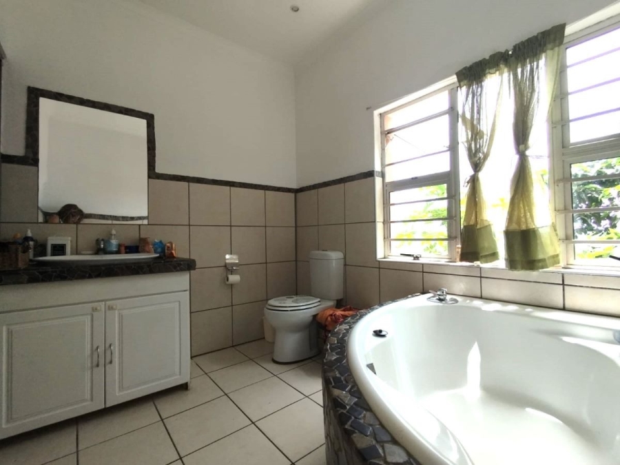 2 Bedroom Property for Sale in Brighton Beach KwaZulu-Natal