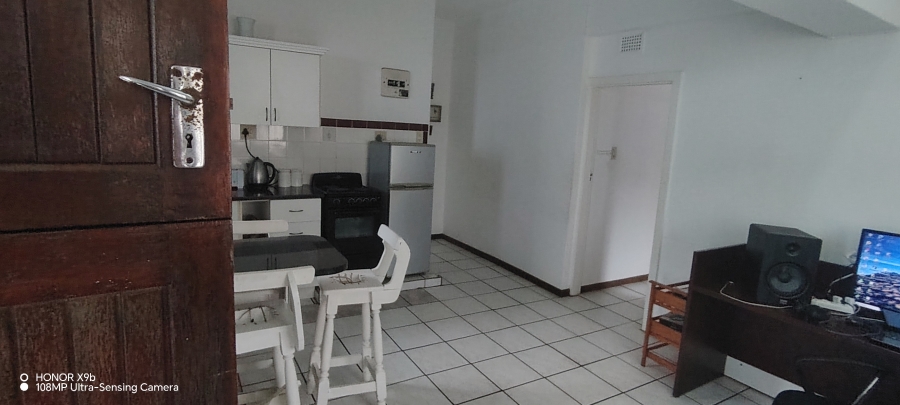 To Let 1 Bedroom Property for Rent in Margate KwaZulu-Natal