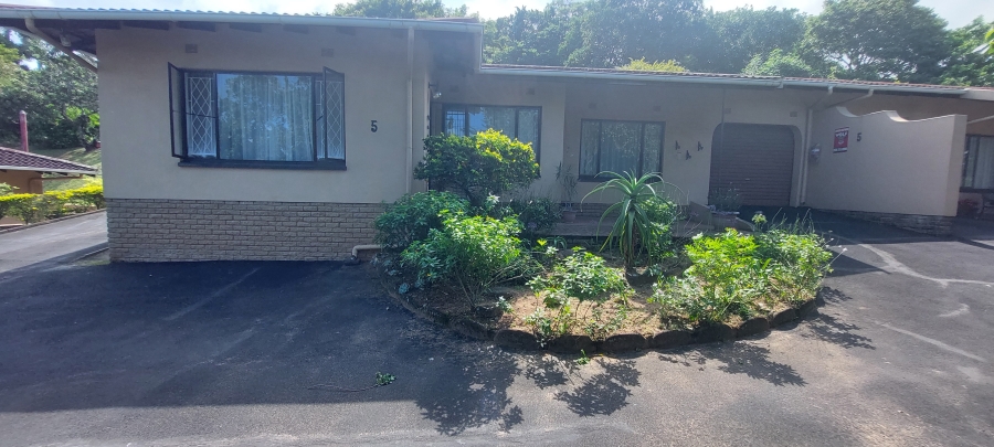 2 Bedroom Property for Sale in Uvongo KwaZulu-Natal