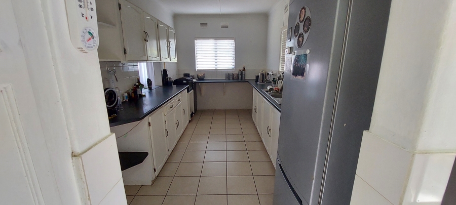 2 Bedroom Property for Sale in Uvongo KwaZulu-Natal