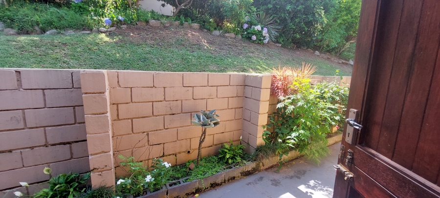 2 Bedroom Property for Sale in Uvongo KwaZulu-Natal