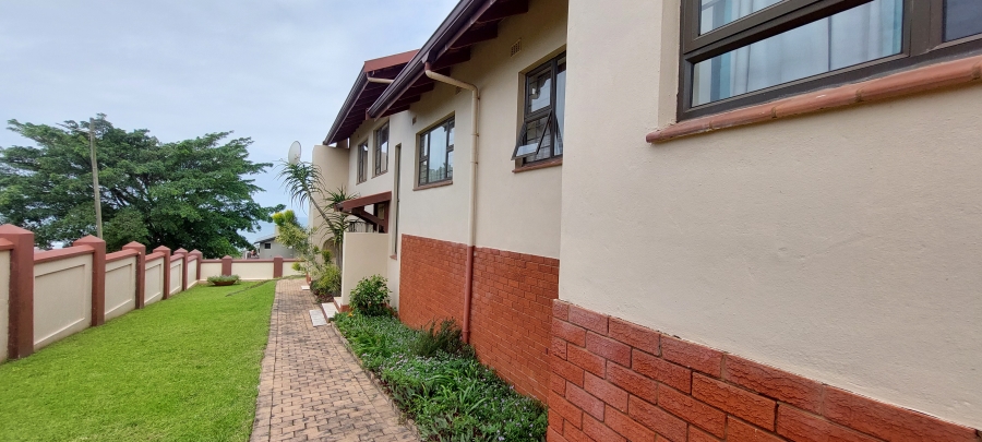 4 Bedroom Property for Sale in Uvongo Beach KwaZulu-Natal