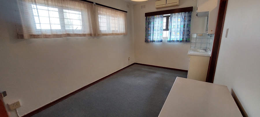 4 Bedroom Property for Sale in Uvongo Beach KwaZulu-Natal