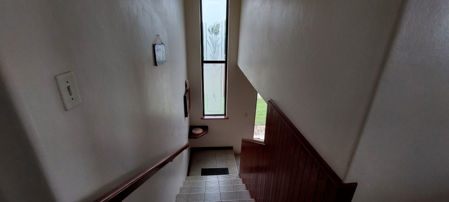 4 Bedroom Property for Sale in Uvongo Beach KwaZulu-Natal