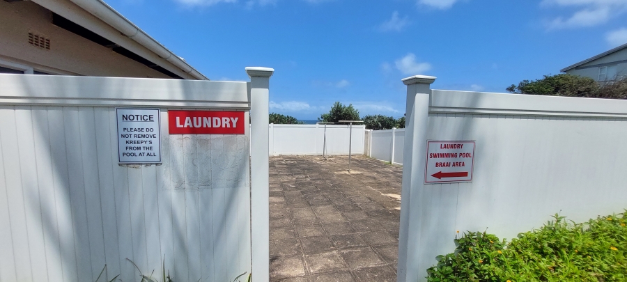 2 Bedroom Property for Sale in Uvongo KwaZulu-Natal