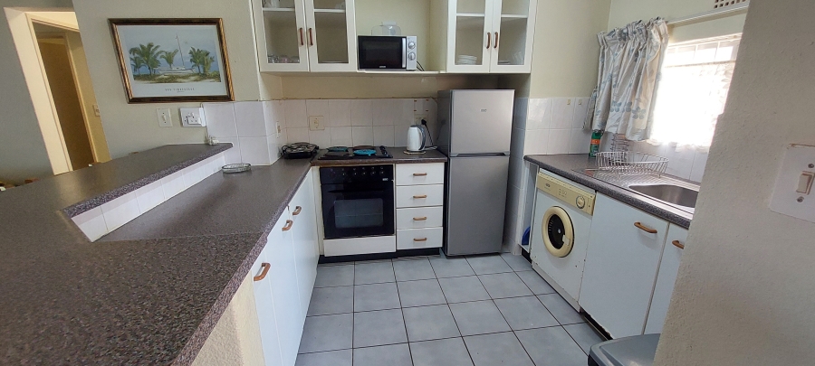 To Let 2 Bedroom Property for Rent in Uvongo KwaZulu-Natal