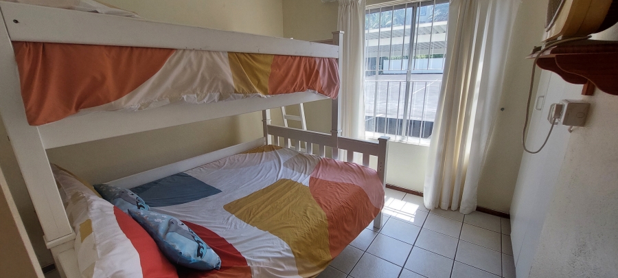 To Let 2 Bedroom Property for Rent in Uvongo KwaZulu-Natal