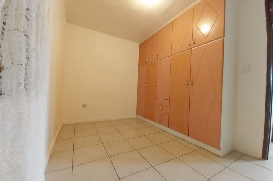 2 Bedroom Property for Sale in Isipingo Beach KwaZulu-Natal