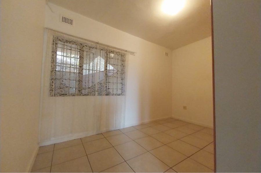 2 Bedroom Property for Sale in Isipingo Beach KwaZulu-Natal