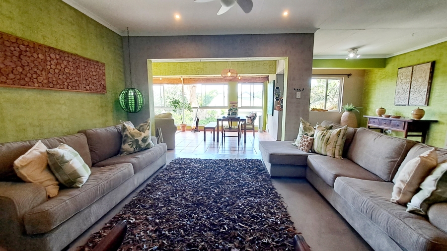 3 Bedroom Property for Sale in Salt Rock KwaZulu-Natal