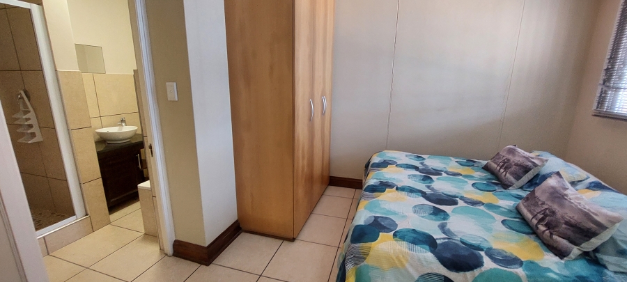 To Let 4 Bedroom Property for Rent in Margate KwaZulu-Natal