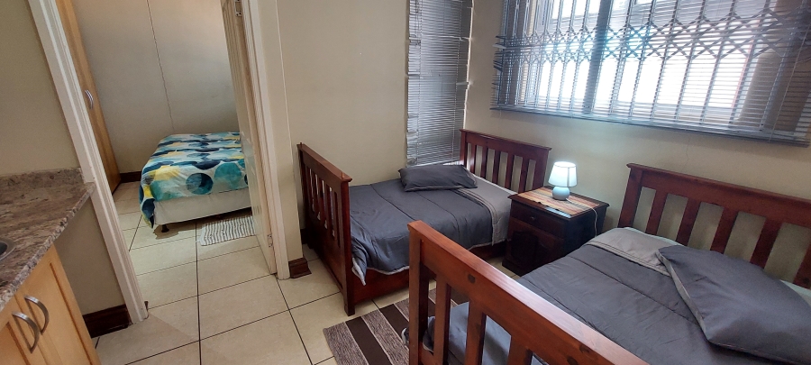 To Let 4 Bedroom Property for Rent in Margate KwaZulu-Natal