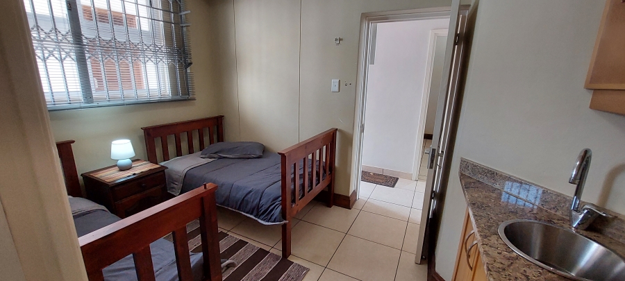 To Let 4 Bedroom Property for Rent in Margate KwaZulu-Natal