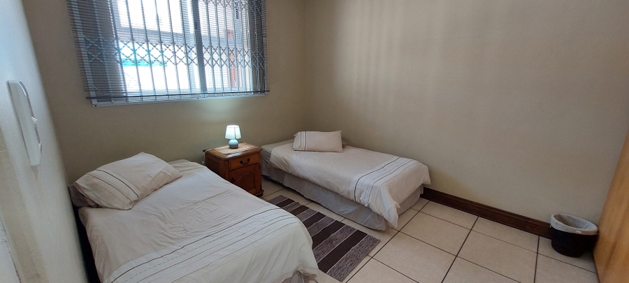 To Let 4 Bedroom Property for Rent in Margate KwaZulu-Natal