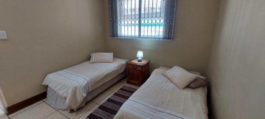 To Let 4 Bedroom Property for Rent in Margate KwaZulu-Natal