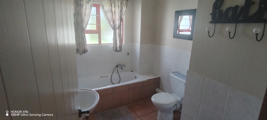 To Let 3 Bedroom Property for Rent in Uvongo KwaZulu-Natal