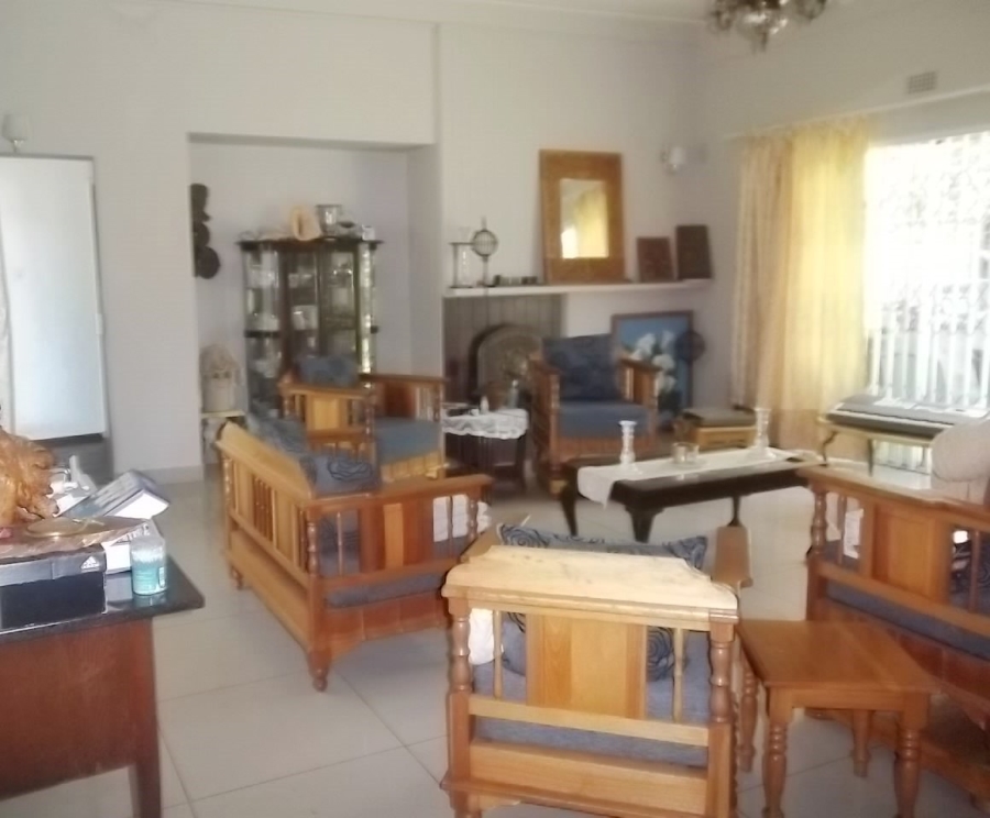 5 Bedroom Property for Sale in Huttenheights KwaZulu-Natal