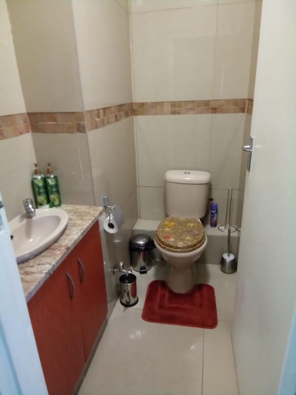 2 Bedroom Property for Sale in Durban Central KwaZulu-Natal