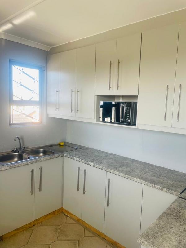 3 Bedroom Property for Sale in Umlazi KwaZulu-Natal