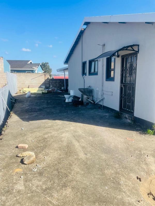 3 Bedroom Property for Sale in Umlazi KwaZulu-Natal