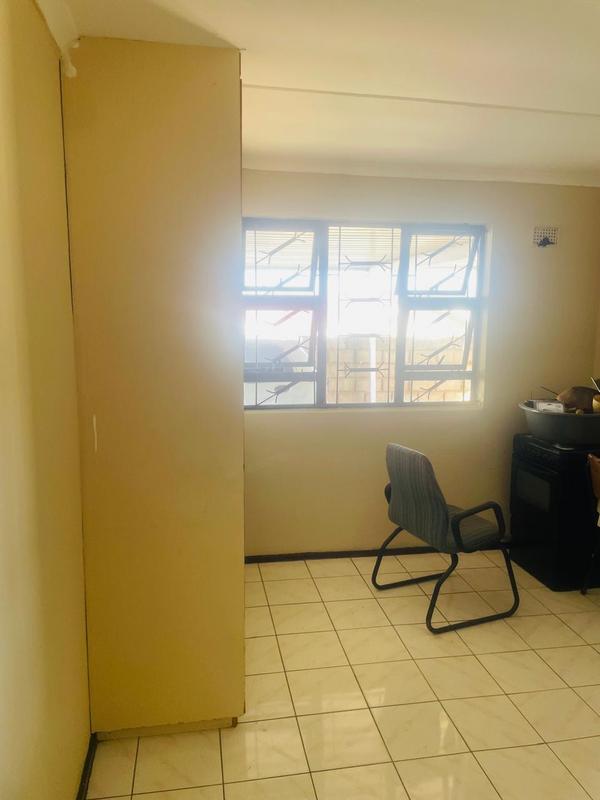 3 Bedroom Property for Sale in Umlazi KwaZulu-Natal