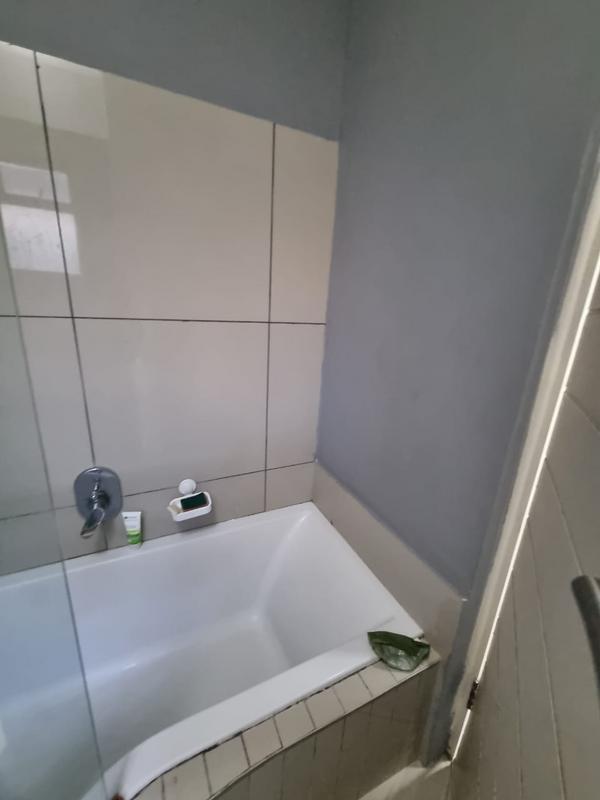 1 Bedroom Property for Sale in Umhlanga Ridge KwaZulu-Natal