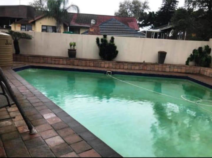 To Let 6 Bedroom Property for Rent in Veld En Vlei KwaZulu-Natal