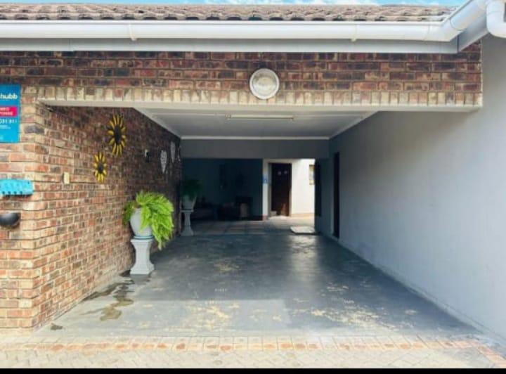 To Let 6 Bedroom Property for Rent in Veld En Vlei KwaZulu-Natal