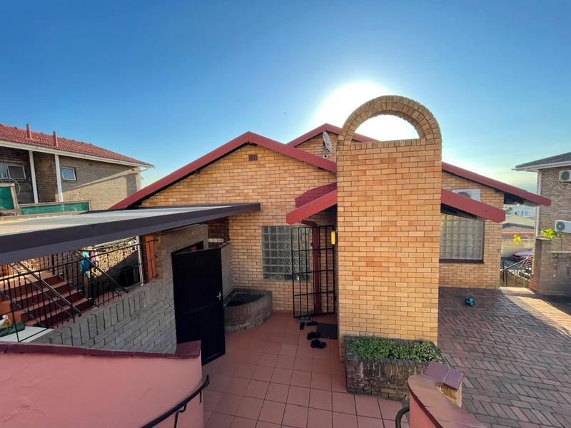 5 Bedroom Property for Sale in Sydenham KwaZulu-Natal