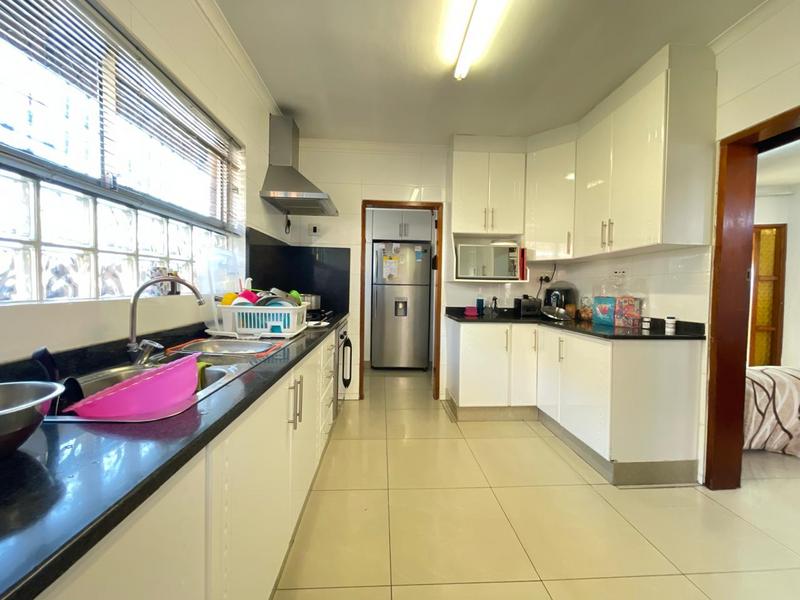 5 Bedroom Property for Sale in Sydenham KwaZulu-Natal