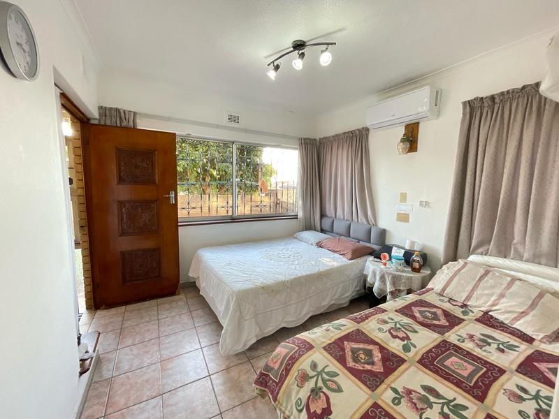 5 Bedroom Property for Sale in Sydenham KwaZulu-Natal