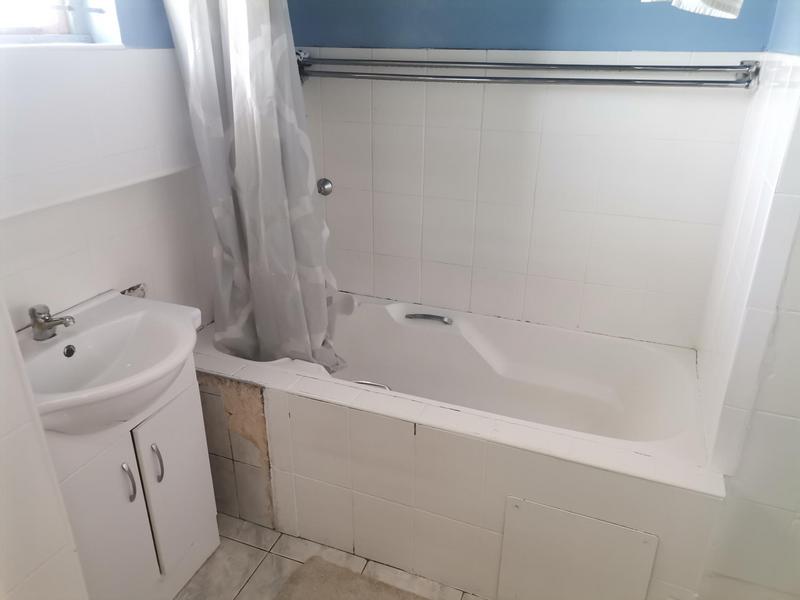 2 Bedroom Property for Sale in Manors KwaZulu-Natal