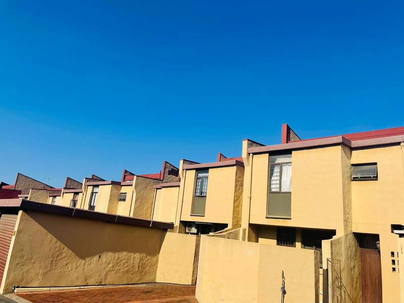 3 Bedroom Property for Sale in Montclair KwaZulu-Natal